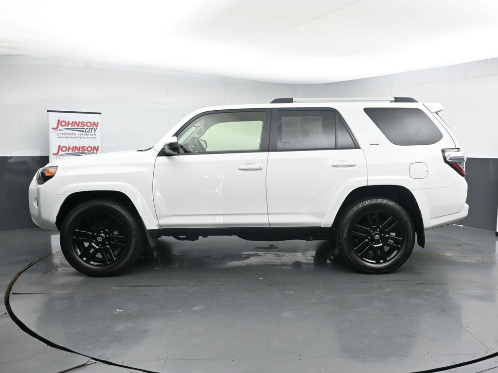 Used 2024 Toyota 4Runner SR5 image 5