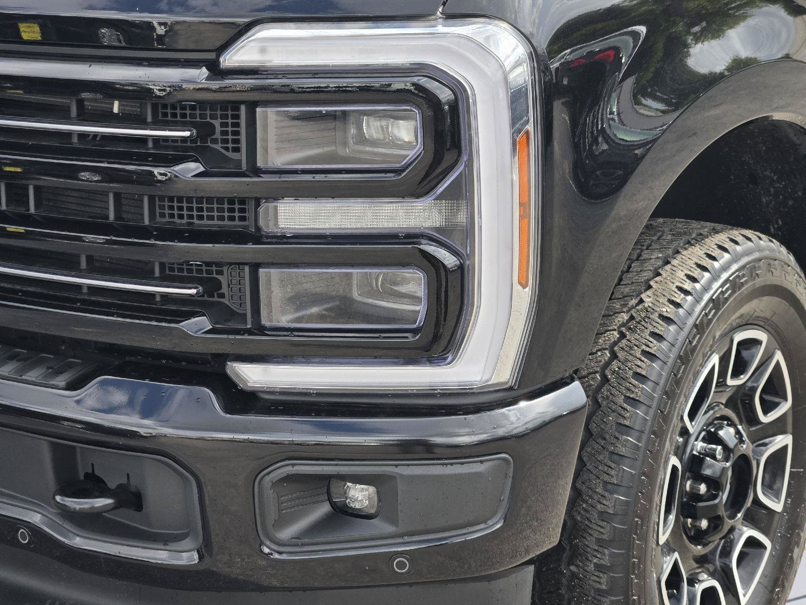 Certified 2025 Ford F250 Platinum AWD/4WD image 10