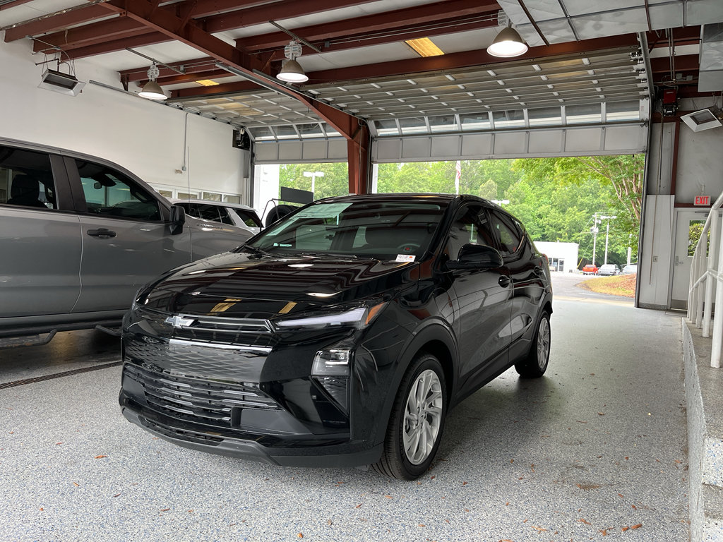 New 2027 Chevrolet Bolt LT FWD image 4