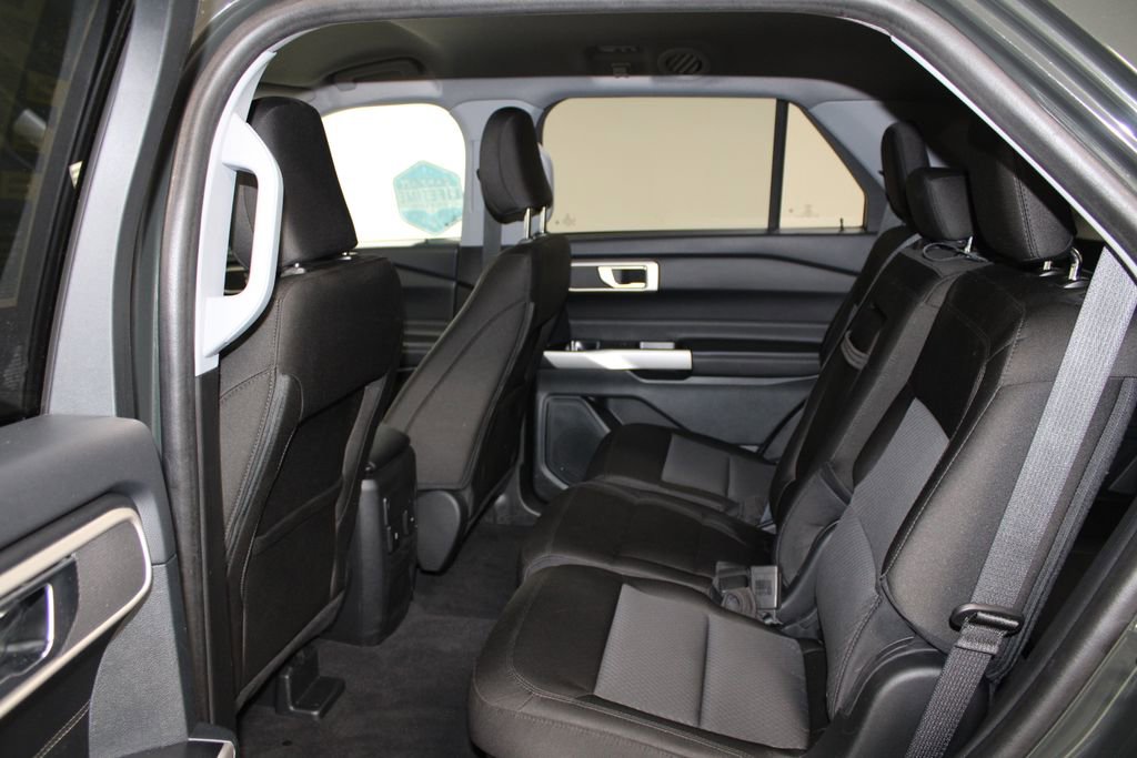 Used 2023 Ford Explorer XLT image 23