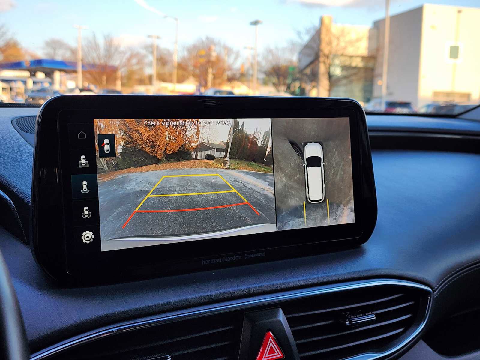 Used 2023 Hyundai Santa Fe SEL Premium image 11