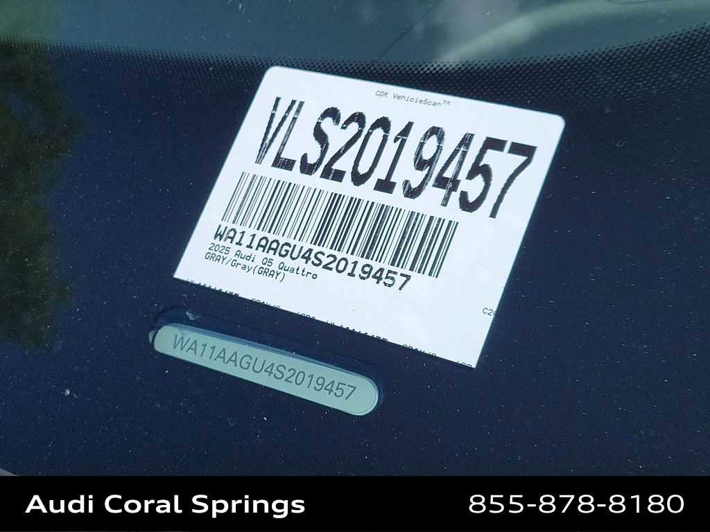 Certified 2025 Audi Q5 Premium w/ Convenience Package image 29