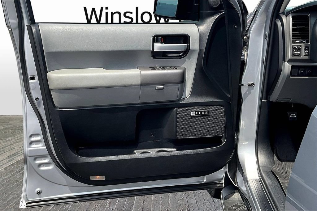 Used 2014 Toyota Sequoia Limited AWD/4WD image 20