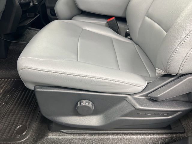 Used 2026 Ford F250 XL w/ XL Chrome Package image 12