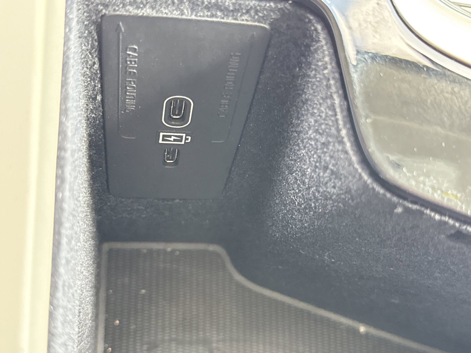 Used 2024 Volvo XC60 B5 Core image 28