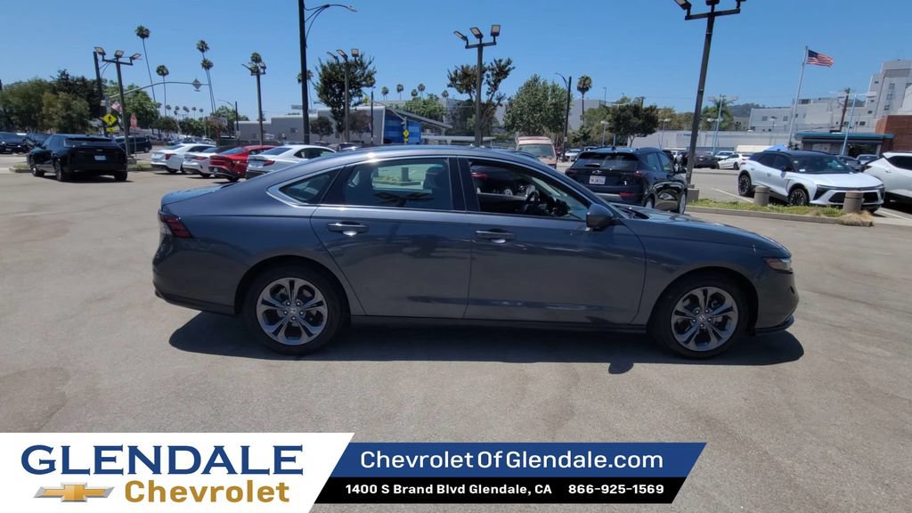 Used 2023 Honda Accord EX image 9