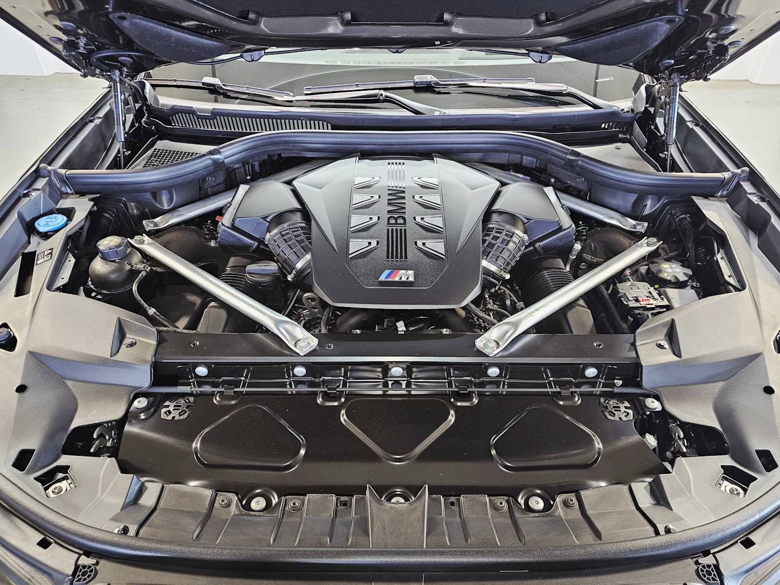 New 2026 BMW X7 M60i image 9