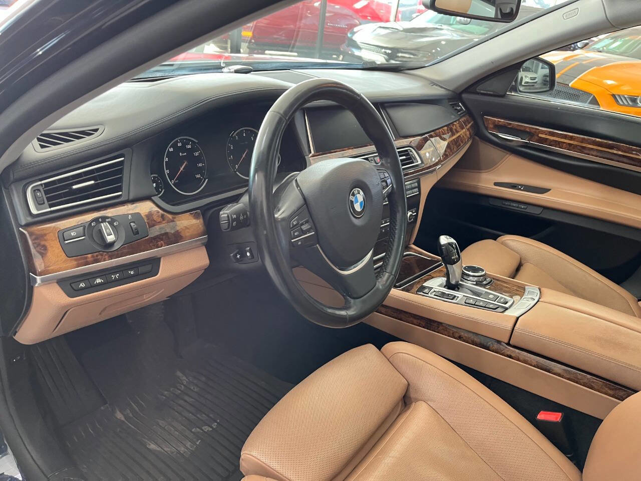 Used 2014 BMW 740Li image 19