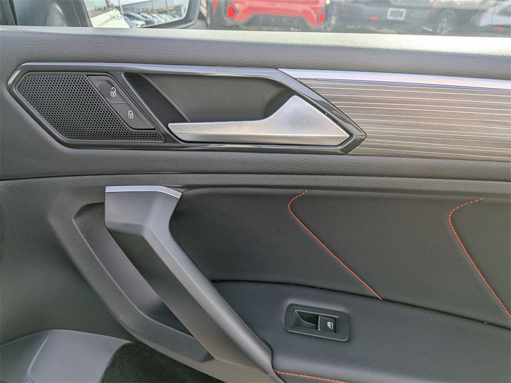 Used 2024 Volkswagen Tiguan Wolfsburg Edition image 29