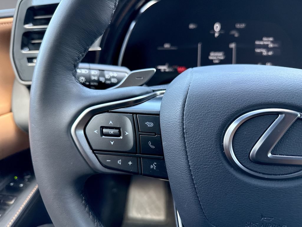 Certified 2025 Lexus RX 350 FWD w/ Technology Package image 26