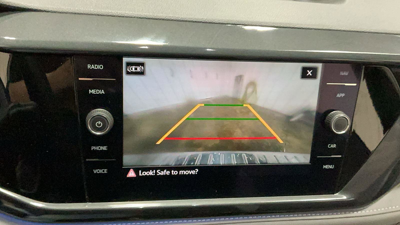 Used 2022 Volkswagen Taos SEL image 19