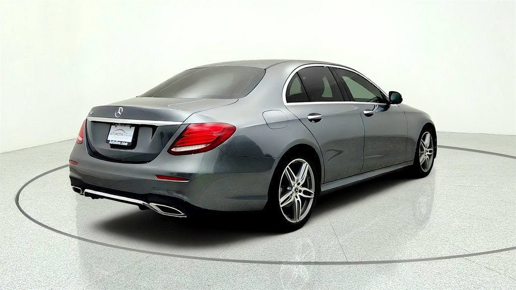 Used 2020 Mercedes-Benz E 350 Sedan image 5