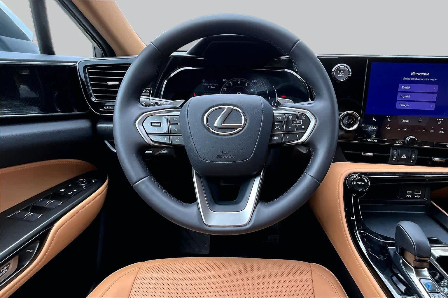Used 2024 Lexus NX 250 FWD w/ Towing Package (2000 Lbs) image 6