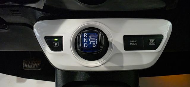 Used 2016 Toyota Prius Two image 20