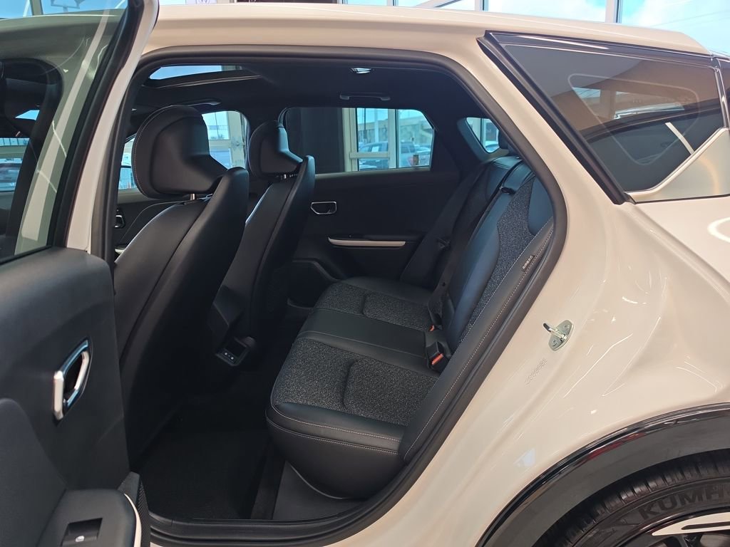 Used 2025 Kia K4 GT-Line w/ GT-Line Sunroof Package image 31