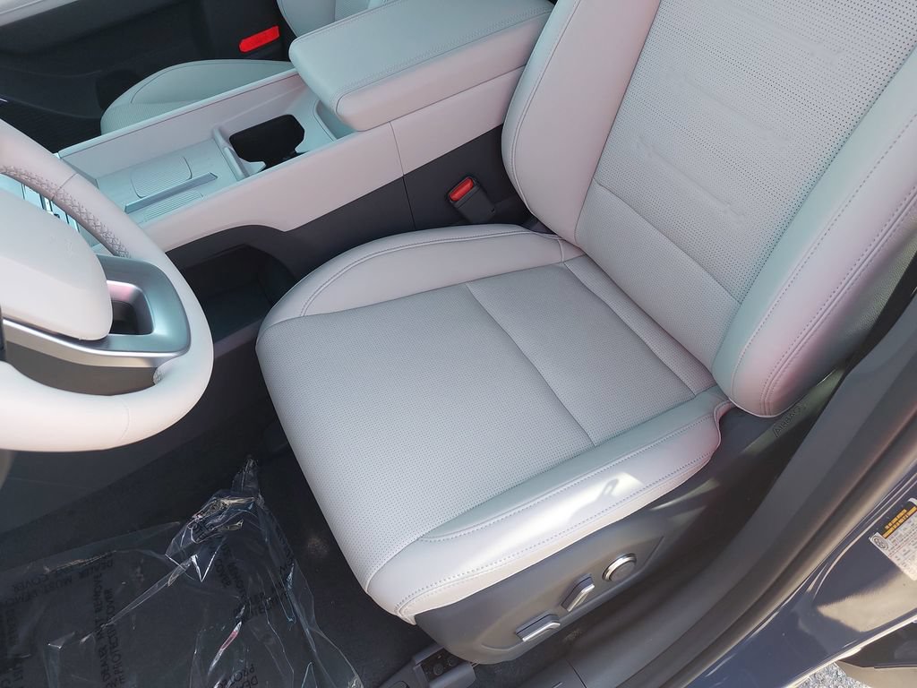 New 2026 Hyundai Santa Fe Limited FWD image 16