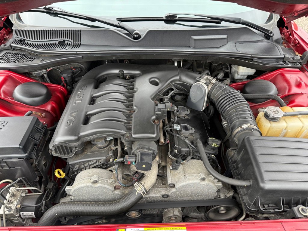 Used 2010 Dodge Challenger SE image 15