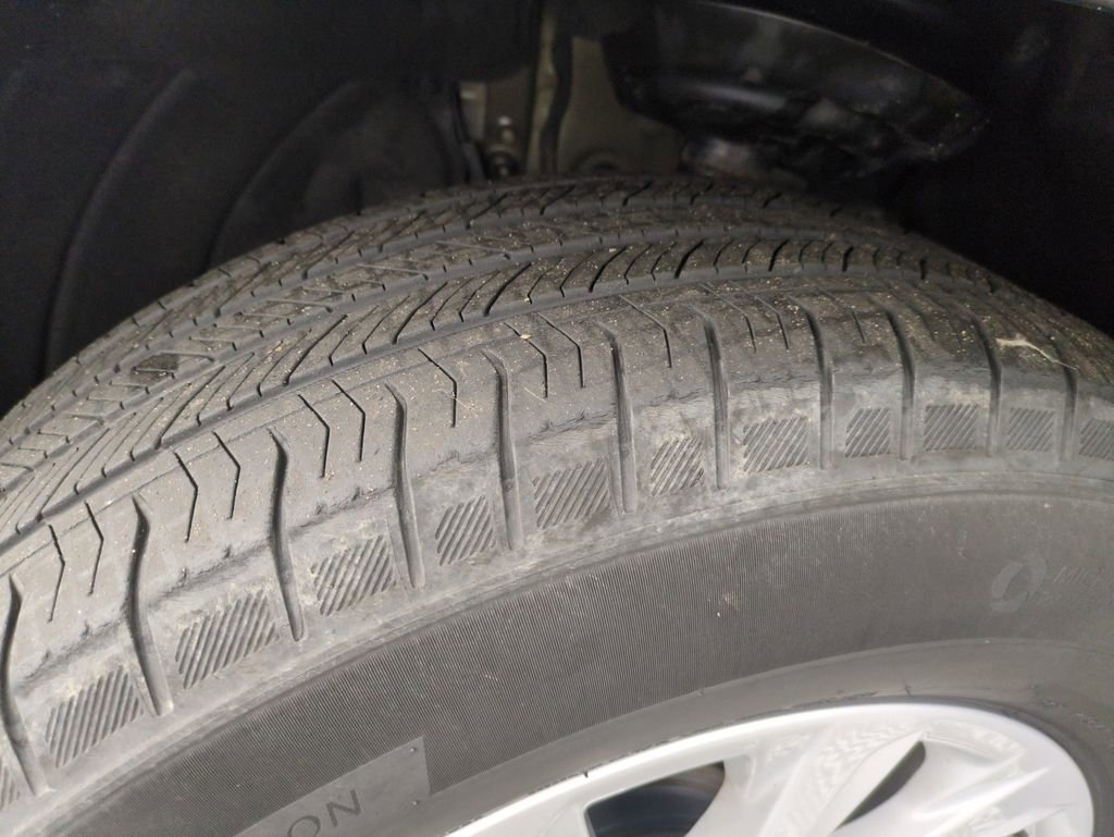 Used 2024 Toyota Grand Highlander XLE image 27