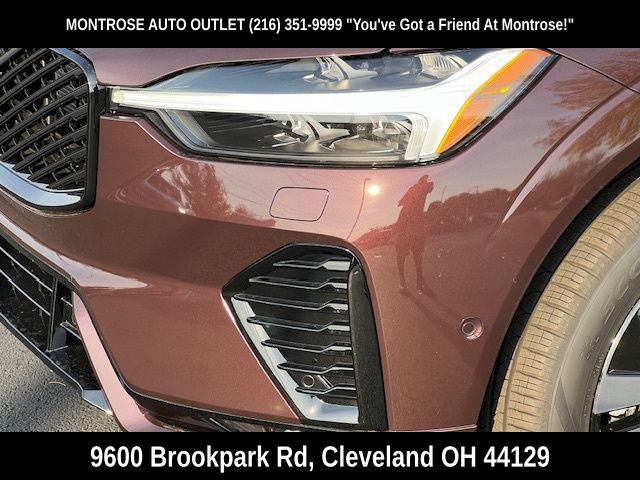 New 2026 Volvo XC60 B5 Plus w/ Protection Package Premier image 9