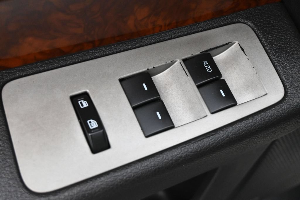 Used 2012 Ford Flex Limited FWD image 3