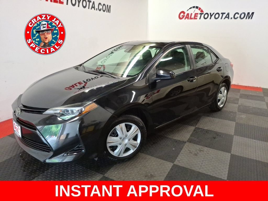Used 2018 Toyota Corolla LE FWD image 1