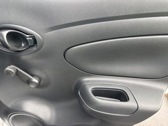 Used 2019 Nissan Versa S Plus FWD image 29