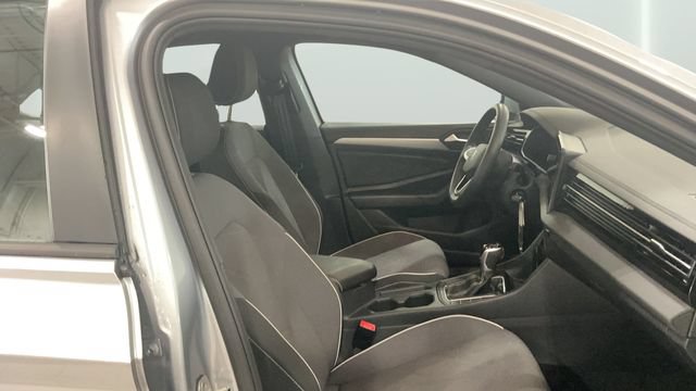 Used 2026 Volkswagen Jetta Sport FWD image 12
