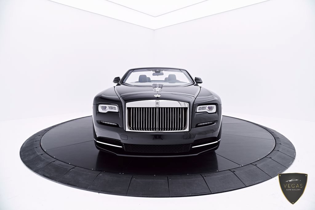 Used 2019 Rolls-Royce Dawn RWD image 27