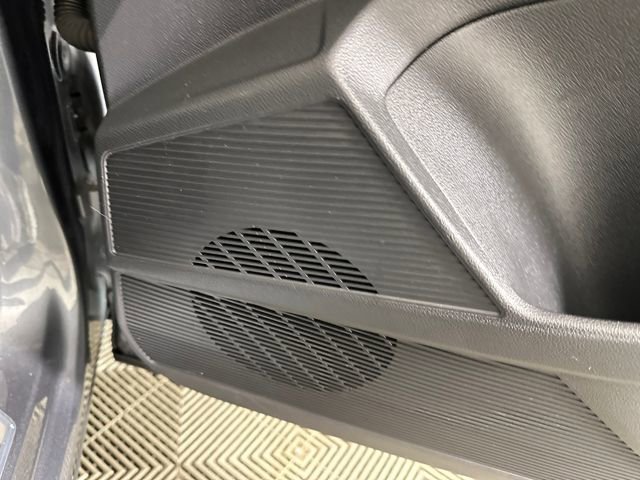 Used 2022 Volkswagen Taos SE image 27