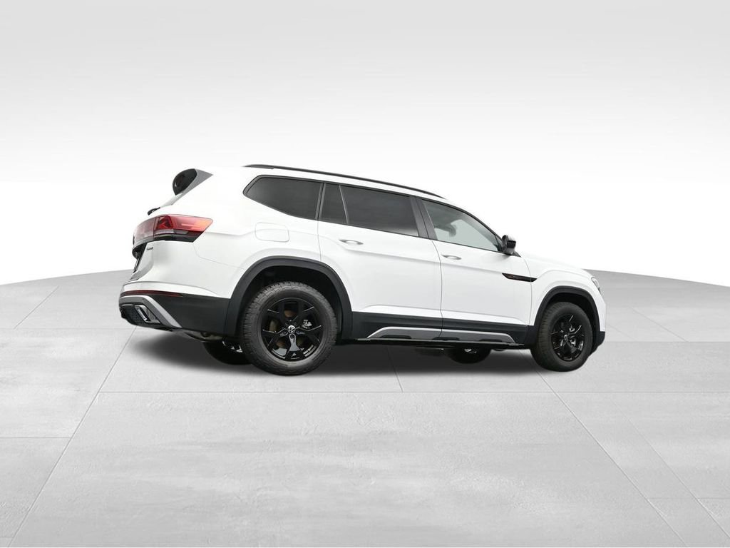 New 2025 Volkswagen Atlas Peak Edition SE image 32