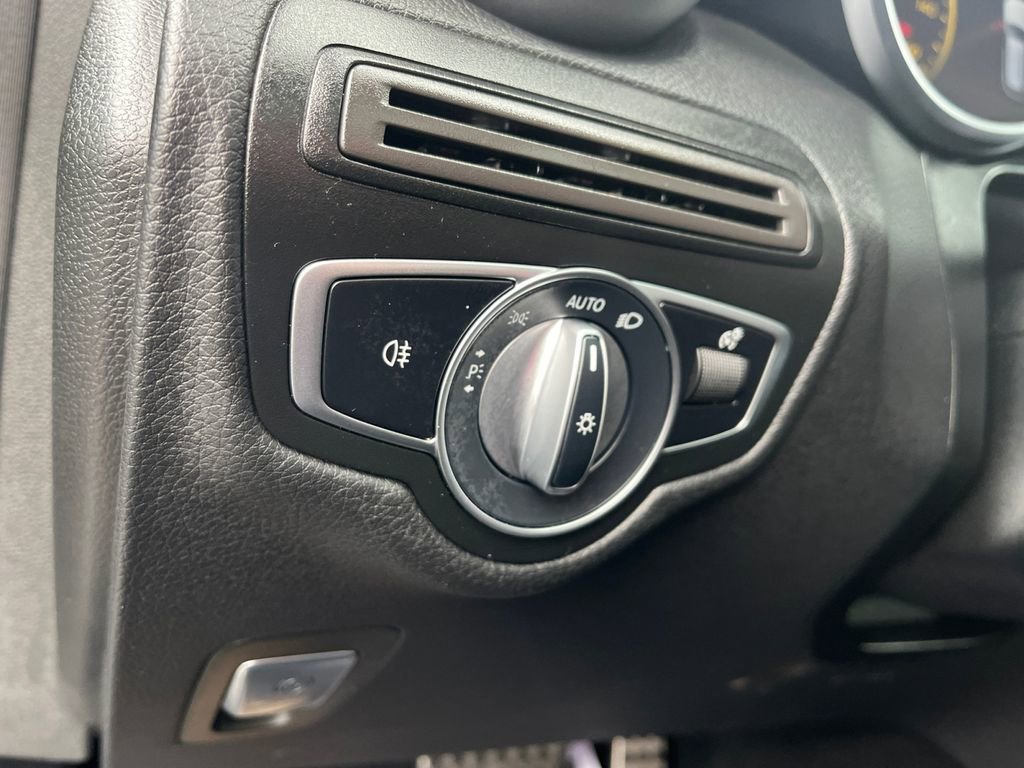 Certified 2022 Mercedes-Benz GLC 300 GLC 300 image 23