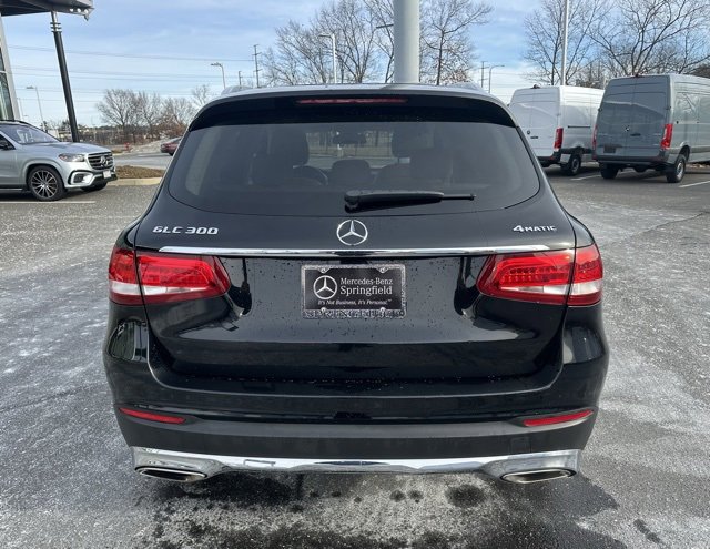 Used 2019 Mercedes-Benz GLC 300 4MATIC image 5