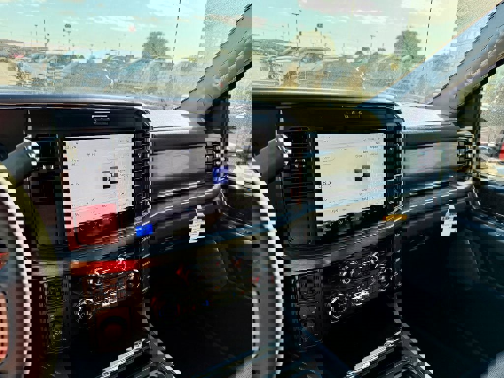 New 2026 Ford F350 Lariat w/ FX4 Off-Road Package image 19