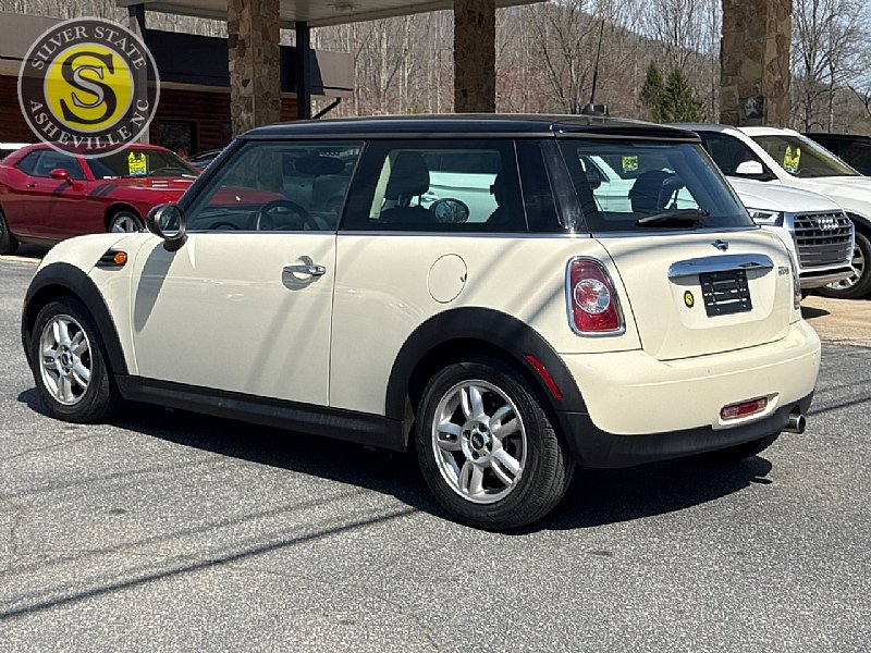 Used 2013 MINI Cooper Hardtop image 4