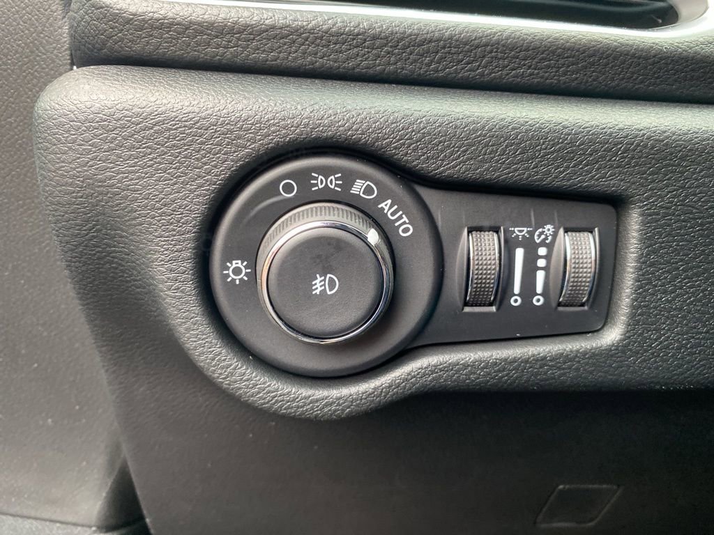 New 2026 Chrysler Pacifica Limited w/ S Appearance Package image 24