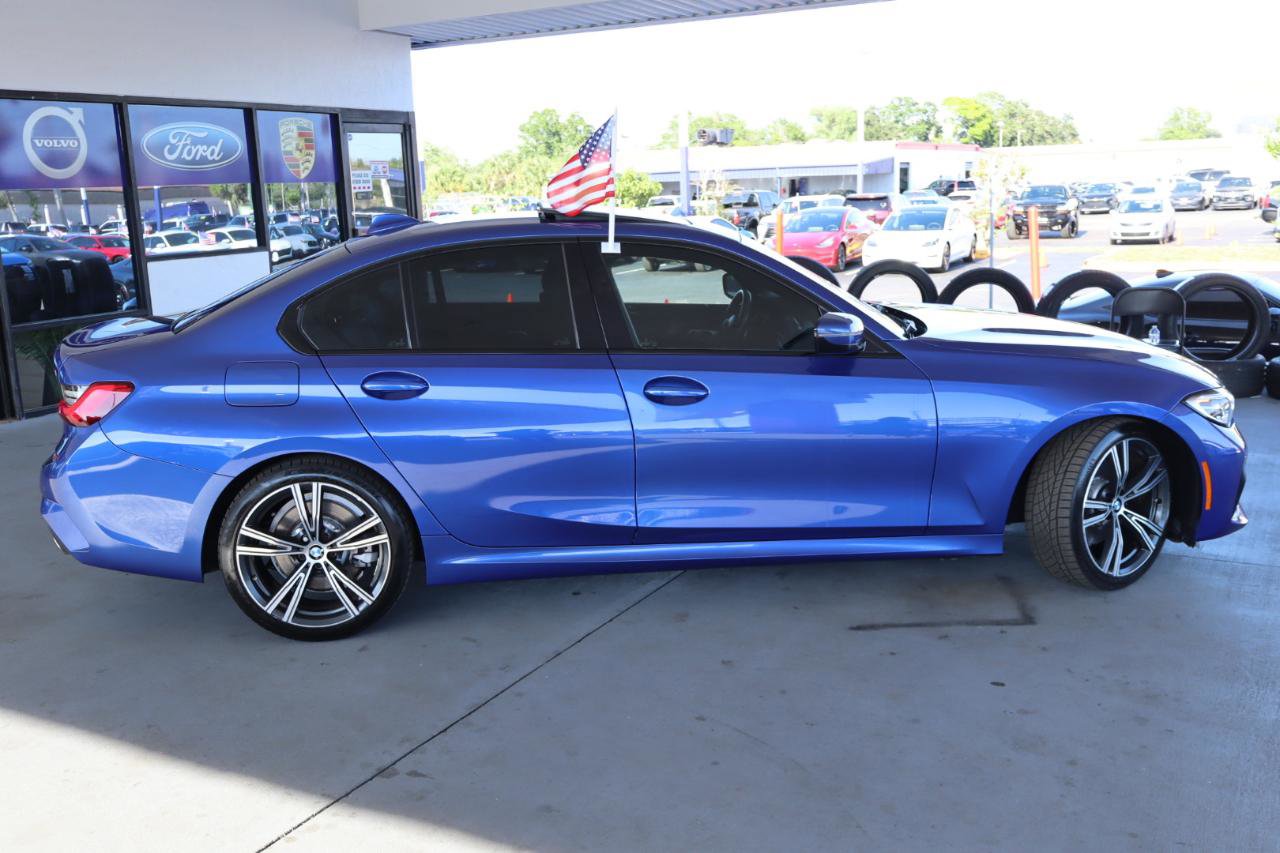 Used 2019 BMW 330i xDrive Sedan w/ M Sport Package AWD/4WD image 4