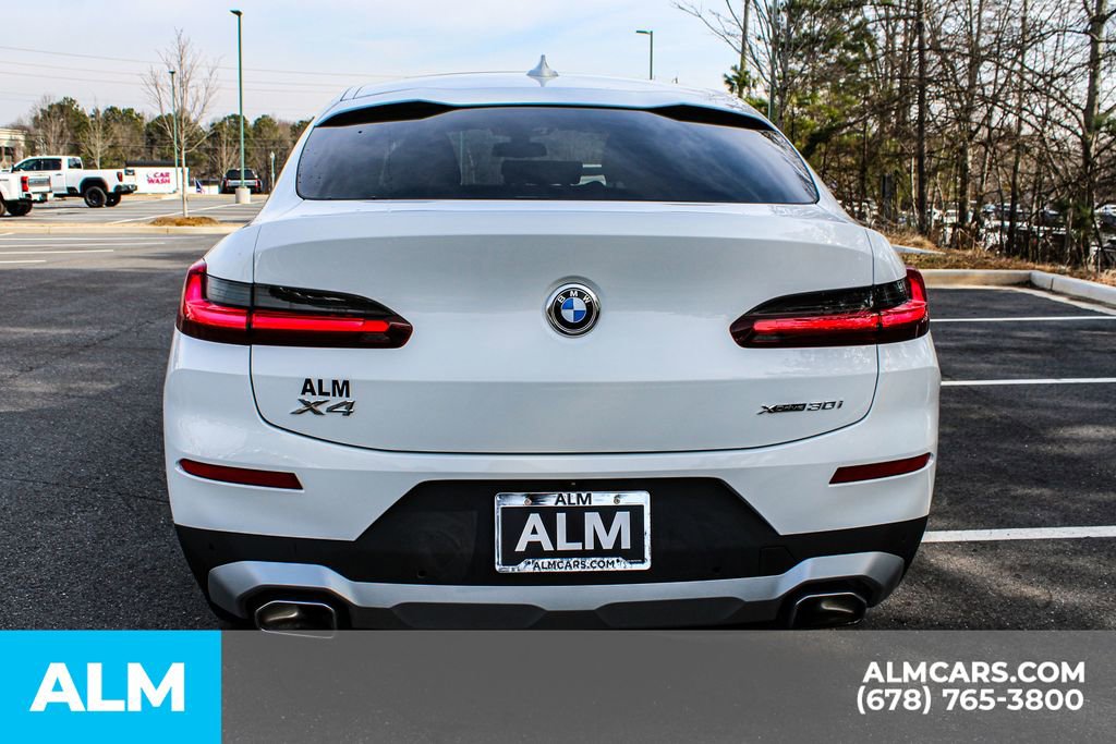 Used 2024 BMW X4 xDrive30i image 10