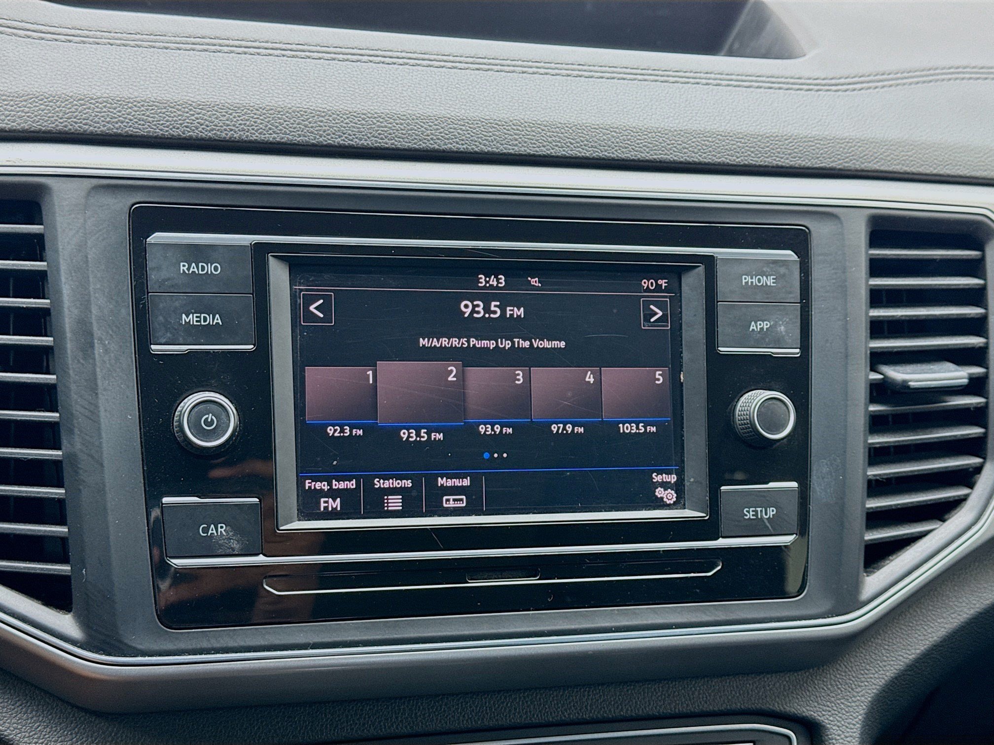 Used 2018 Volkswagen Atlas S FWD image 11