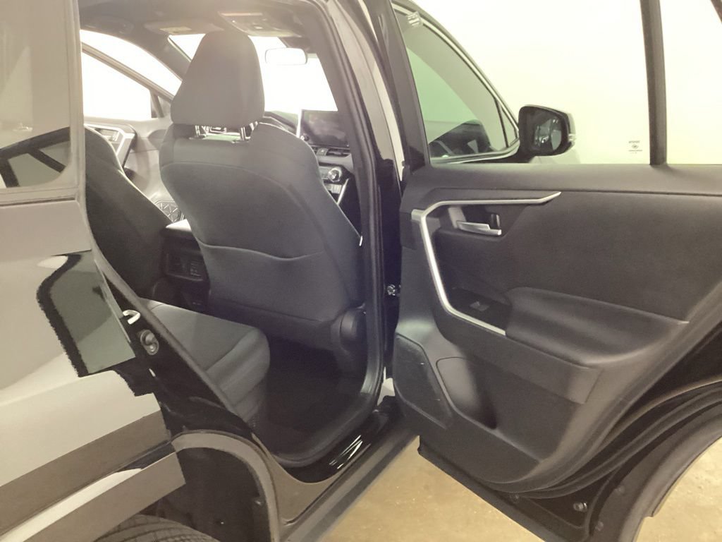 Used 2023 Toyota RAV4 SE AWD/4WD image 21