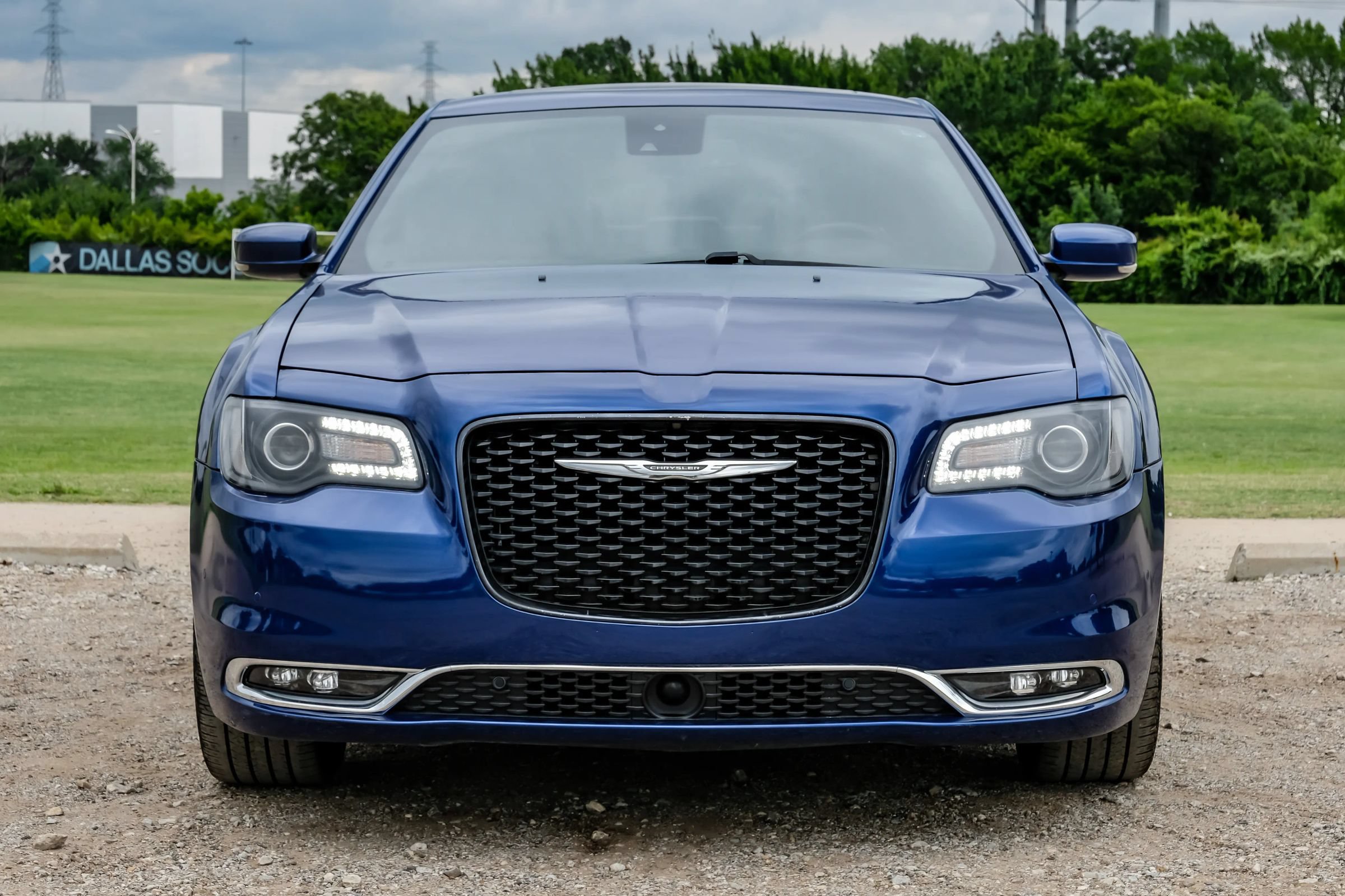 Used 2018 Chrysler 300 S w/ 300S Premium Group RWD image 7