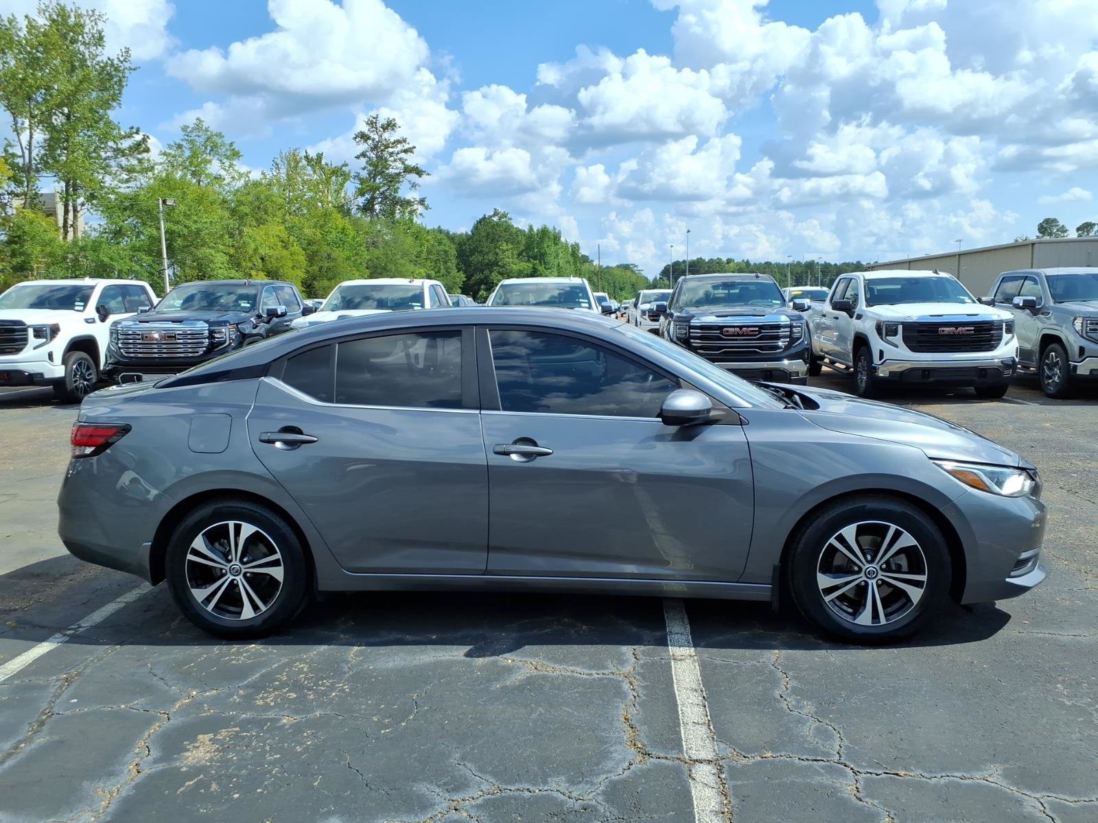 Used 2021 Nissan Sentra SV FWD image 3