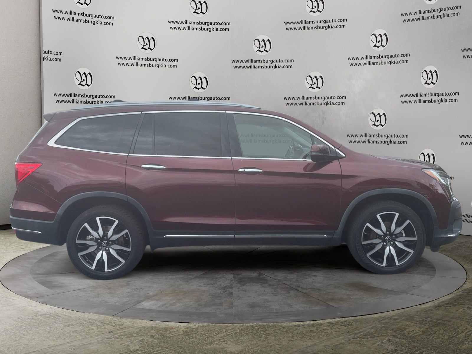 Used 2020 Honda Pilot Touring image 6