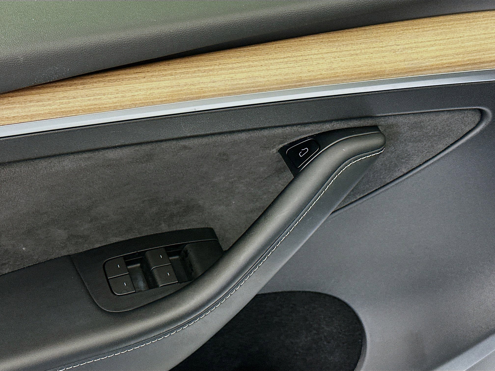 Used 2023 Tesla Model Y Long Range image 15