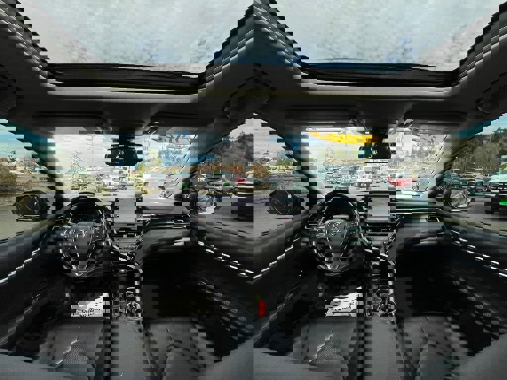 Used 2022 Toyota Camry XSE w/ Carpet Mat Package (TMS) image 17