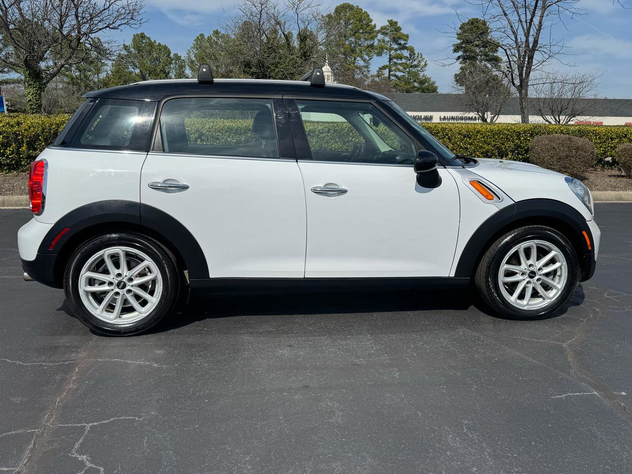 Used 2015 MINI Cooper Countryman image 6