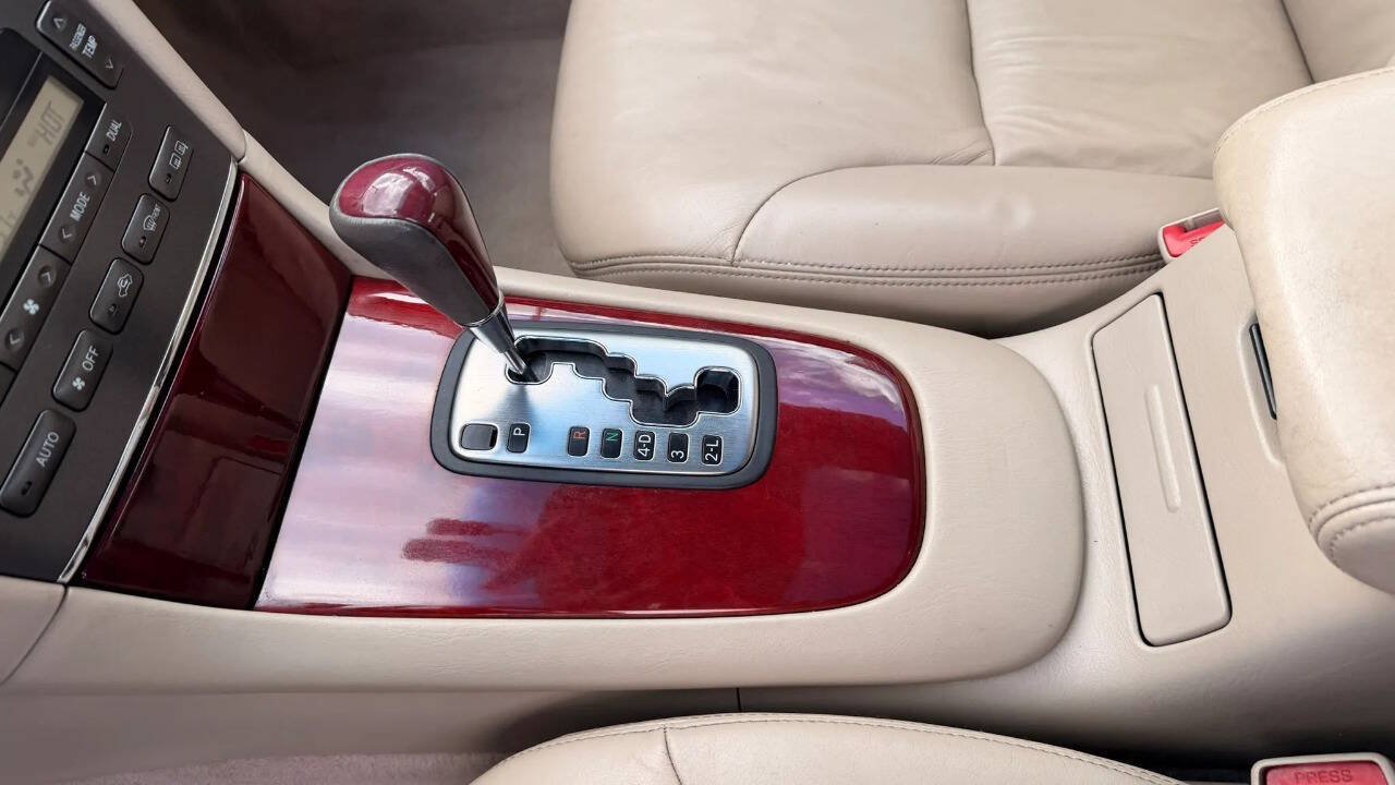 Used 2002 Lexus ES 330 w/ Premium Pkg FWD image 15
