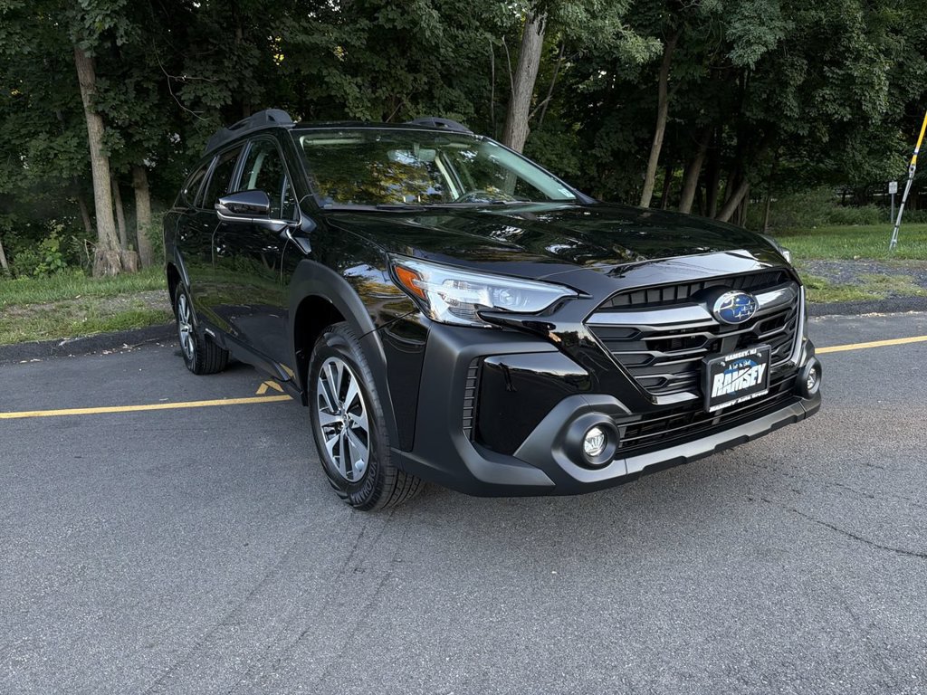Certified 2024 Subaru Outback Premium AWD/4WD image 2