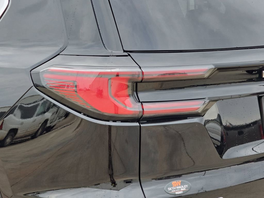 New 2026 GMC Acadia Denali w/ Super Cruise Package FWD image 35