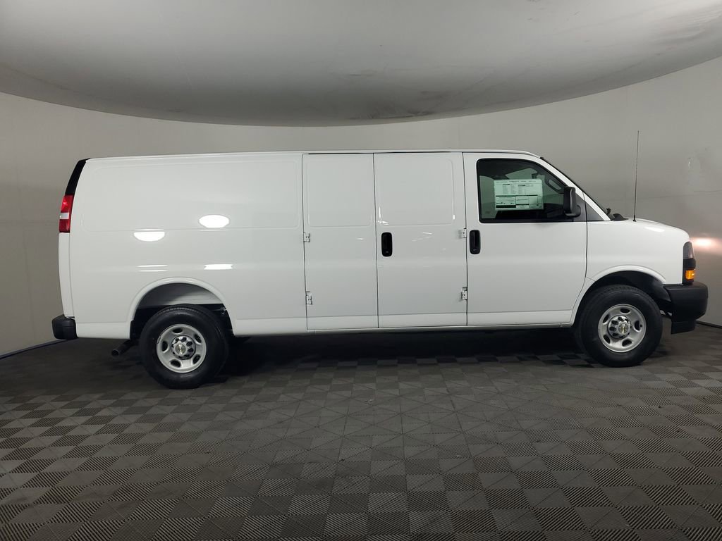 New 2026 Chevrolet Express 3500 Extended w/ Driver Convenience Package image 2