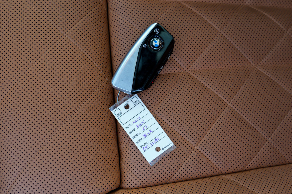 Used 2024 BMW X7 xDrive40i w/ Executive Package AWD/4WD image 64